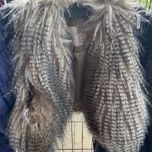 Esley girls fur sleeveless jacket